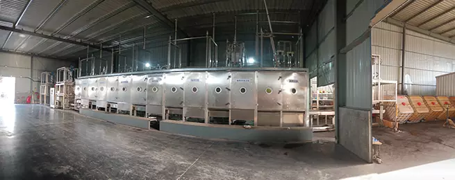 IBC tote cleaner